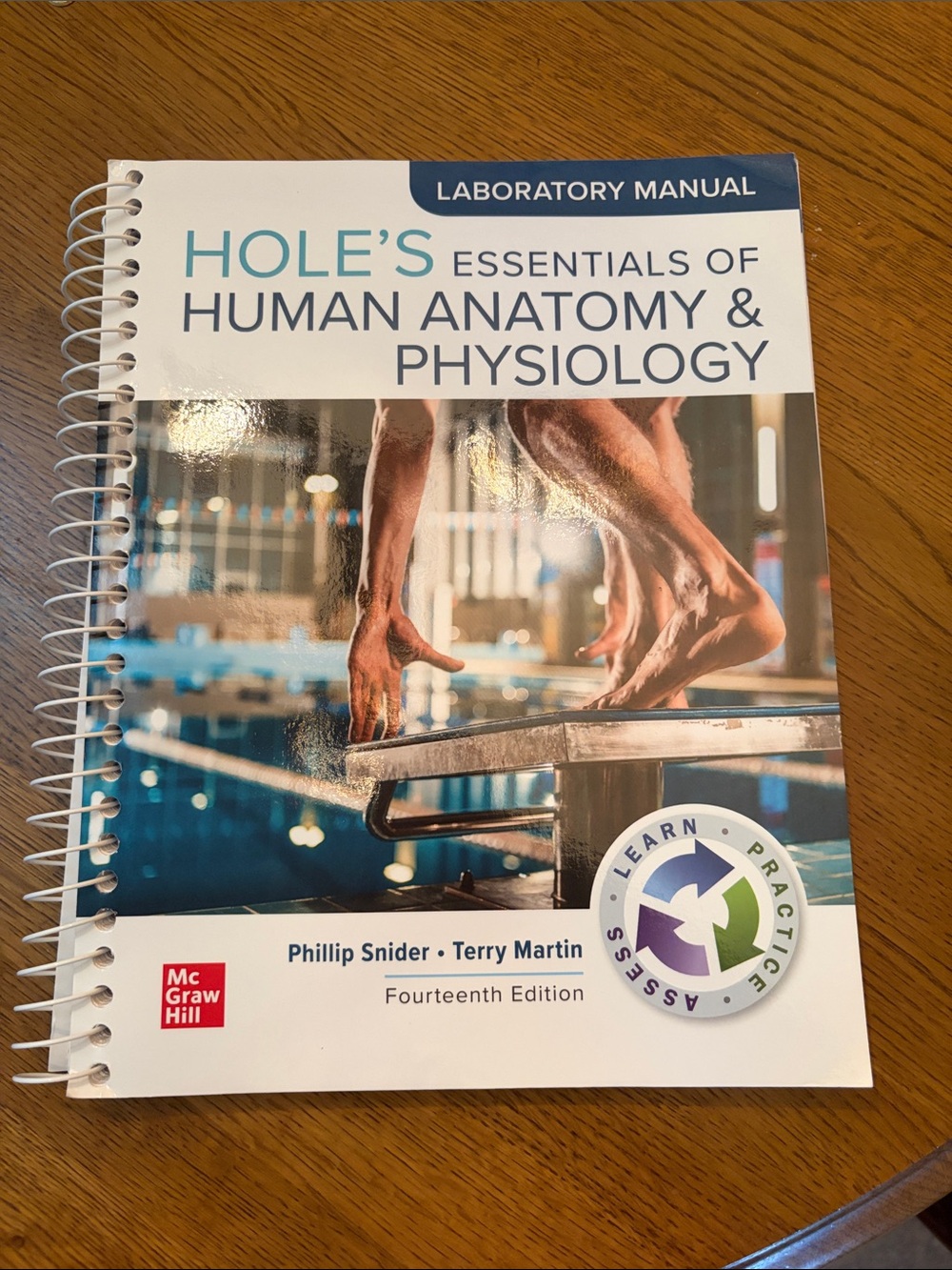 Hole's Essentials of Human Anatomy & Physiology lab